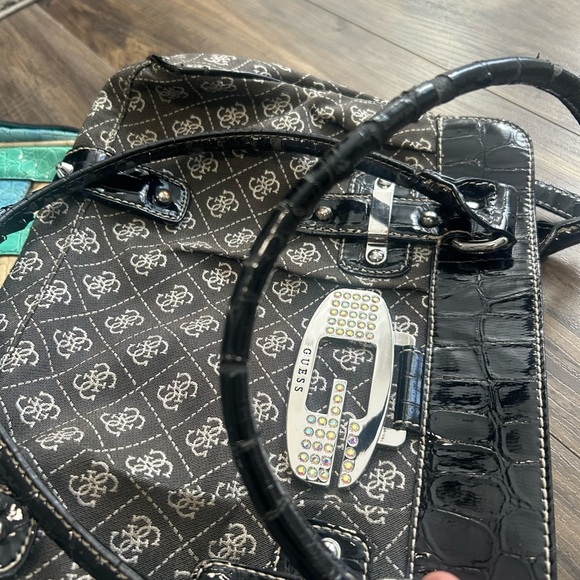 Guess Black and Grey Shoulder Bag with Monogram Design - Picture 8 of 8